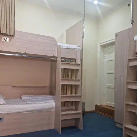 Loona Family Hostel-3