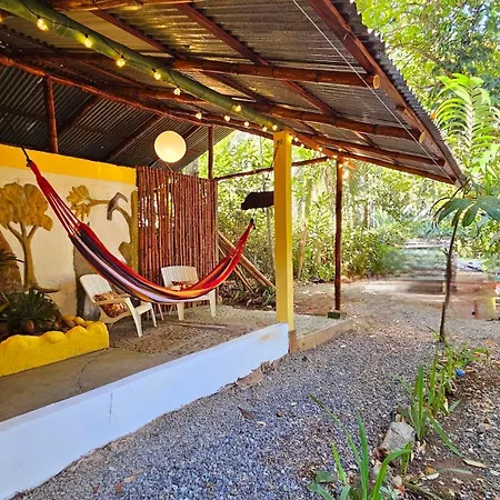 Oropopo - Rustic Jungle Studio Near Steps To Chiquita Beach-3