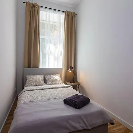 Cozy 2-Bedroom Oasis In Central Riga-2