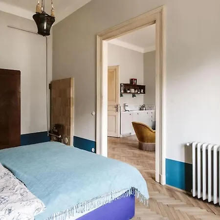 For Long Therm! Lujza Vintage Apartment 3 Bedroom, 1 Livingroom, 2 Bathroom Free Ac 75Sq Dt Wifi-3