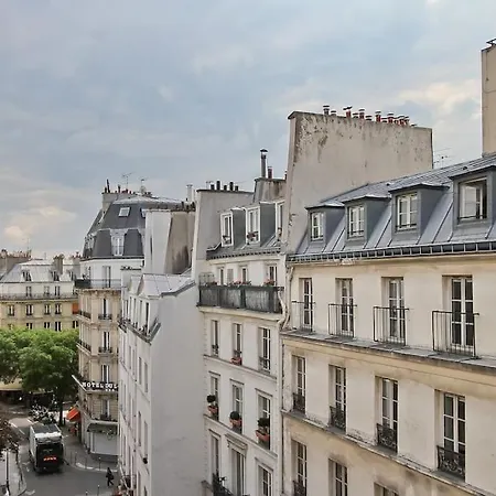 Charming Apartment In Le Marais-2