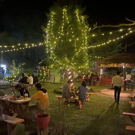 Glampin By Tharu Garden-3