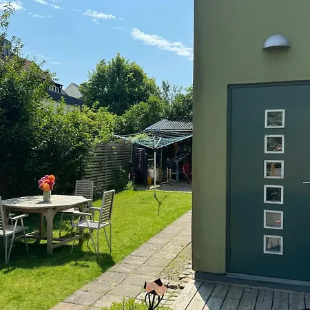 Unikt Boende I Egen Del Av Hus Naera Stad Och Strand-2