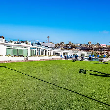 Dog-Friendly Beachfront Retreat With Rooftop Deck, Pool, Hot Tub, & Kitchen-3