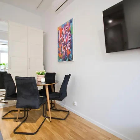 Apartament Sunny Przy Rynku Z Klimatyzacja I Parkingiem-3
