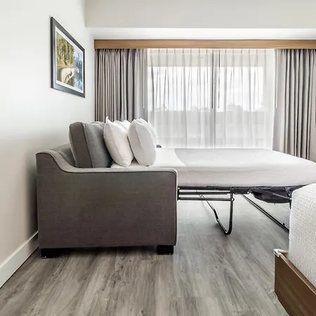 Atrium Hotel Vancouver-2