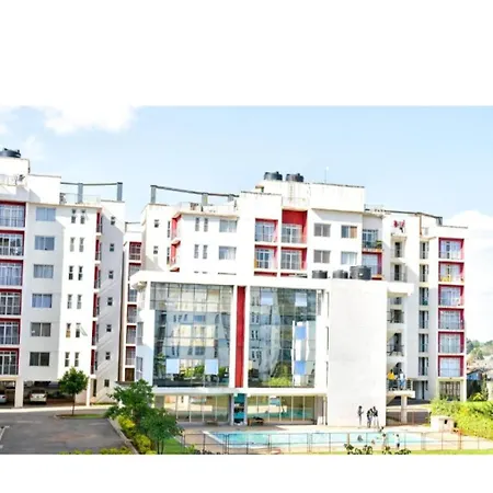 Racecourse Studio Netflix Wifi Free Parking-3