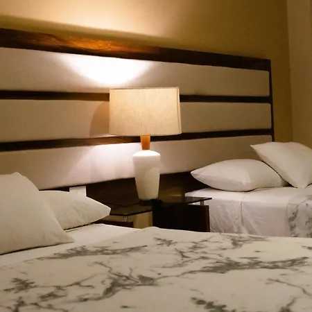 Infinity Suites Habitacion Triple-3