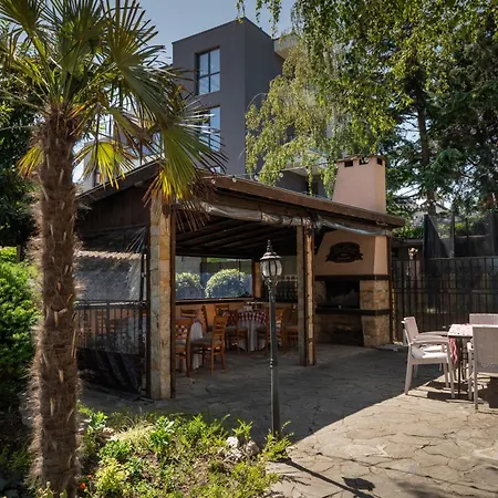 Guest House La Casa-2