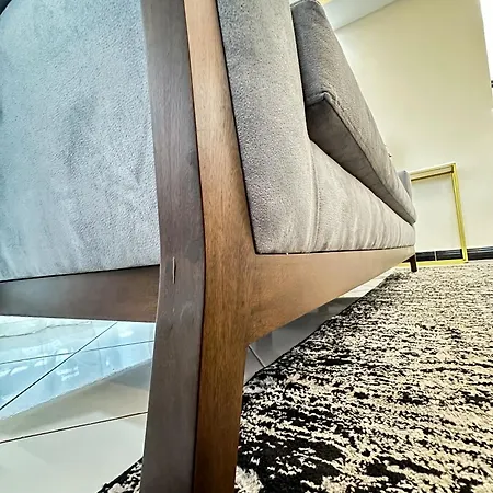 Livluxe Apartments 3-3