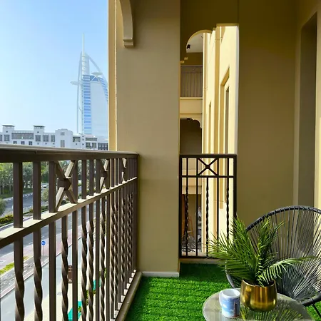 Megaluxury Flat Resort, Amazing Pool, Burj Direct View-2