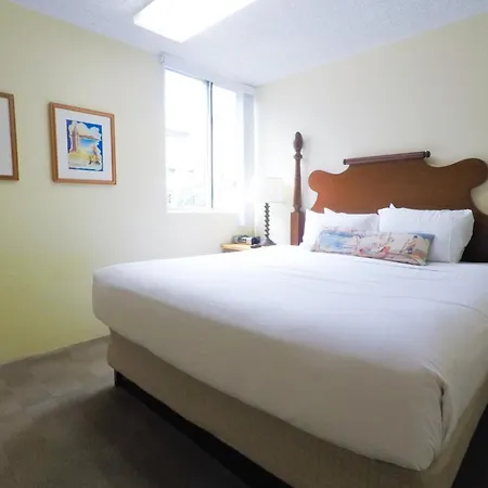Ohia Waikiki Studio Suites-2