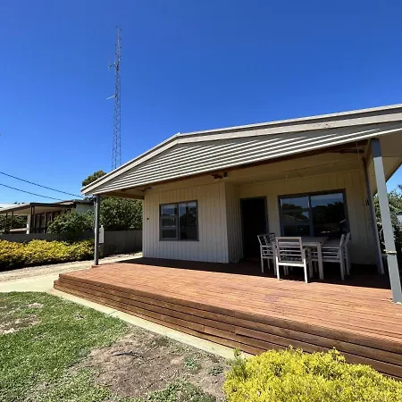 Latone Sea Lodge - Entire Home In Port Hughes-3