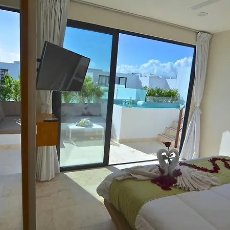 Anah Playa Luxury Penthouses And Apartments-3