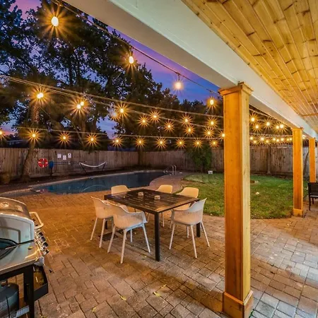 Bright And Spacious Home For W Pool -Over 30 Nights--2
