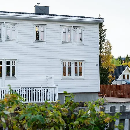 Tromso Aurora Villa - Parking - Near Centrum-3