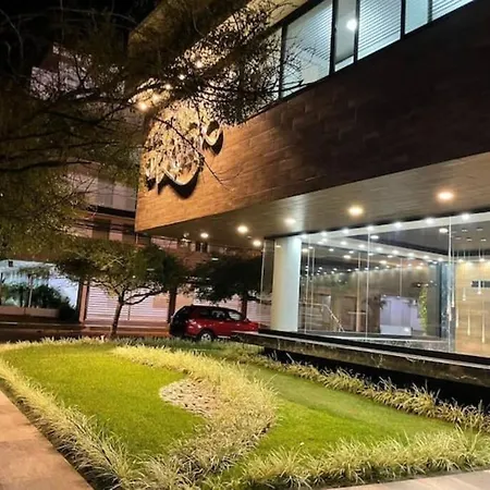 Apto Lujoso Luminoso Y Moderno Al Lado De M40 Y Green Tower-2