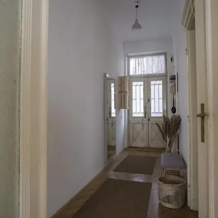 Baross Apartment-2
