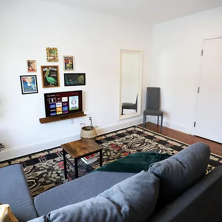 South Beach Free Parking Family & Pet Friendly Walk To Beach & Bay-2