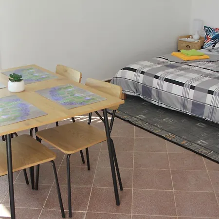 Apartmani Borovi-2
