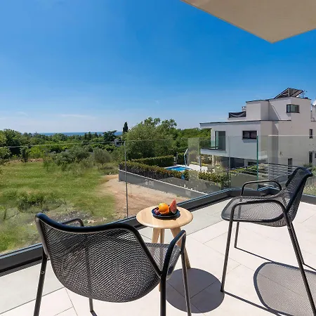 Noble Strandnahe Villa Mit Meerblick, Privatpool, Gym, Nur 700 Meter Zum Strand-2
