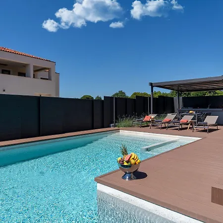 Noble Strandnahe Villa Mit Meerblick, Privatpool, Gym, Nur 700 Meter Zum Strand-3