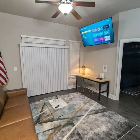 The Artemis - 1 Bd Apt Near Jsc-3