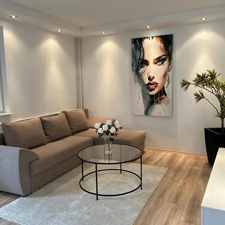 Ruby Modern Central Apartment-2