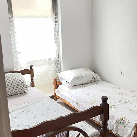 Hostel Flash Ulcinj-2