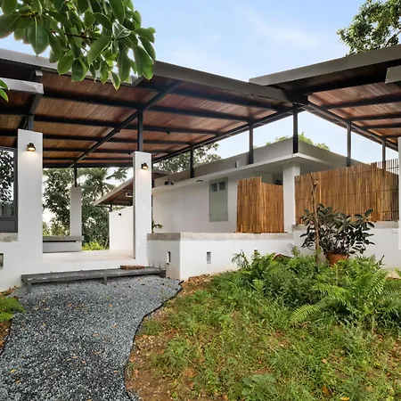 Casa Algarrobo Relaxing Farm Stay In Puerto Rico-3