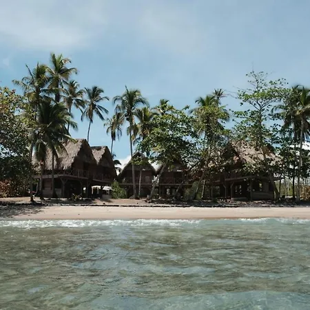 UNÚ Beach Hotel-2