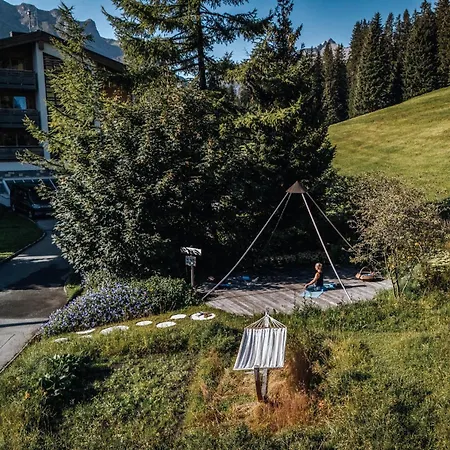 Hotel Goldener Berg-2