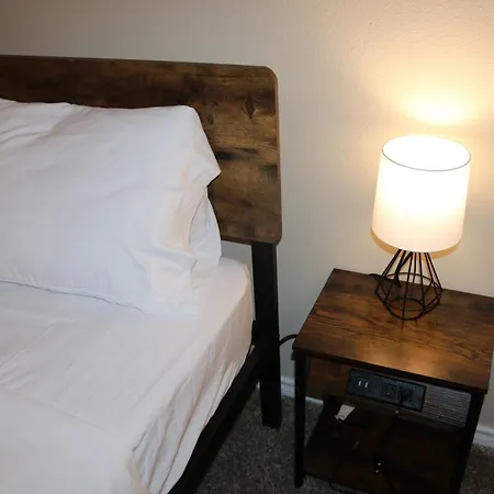 Lubbock Haven Rooms With Individual Bathrooms-2