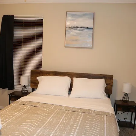 Lubbock Haven Rooms With Individual Bathrooms-3