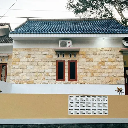 Ontoseno Villa-2