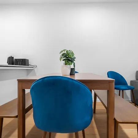 Essentia Surfers Paradise Boutique Apartments-2
