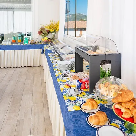 Blue Lake Residence - Bardolino-3