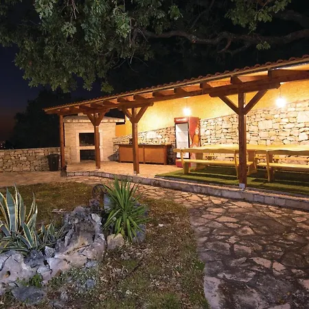 Lovely Home In Podstrana-2