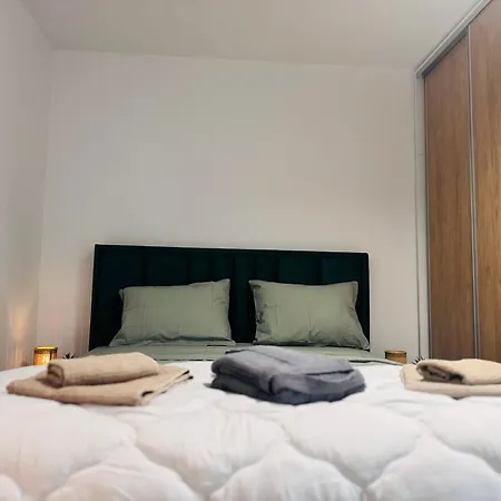 Coresi Studio Inn-2