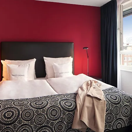 THE MADISON Hotel Hamburg-3
