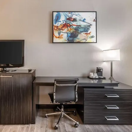 Best Western Plus North Las Vegas Inn&Suites-2