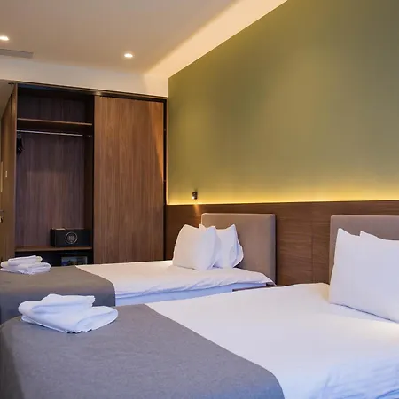 Small Hotel-2