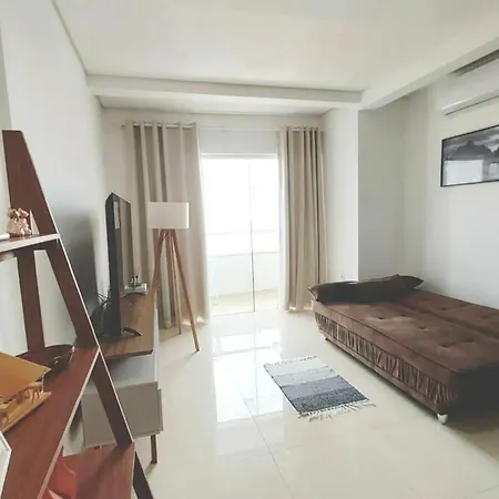 Lindo E Amplo Apartamento-3