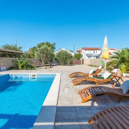 Holiday Home Ema With Pool-2