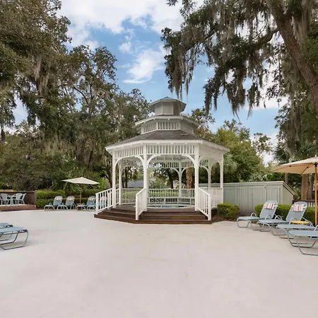 Best Western Plus St. Simons-2
