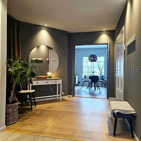 Egen Del Av Modern Villa I Kage-3