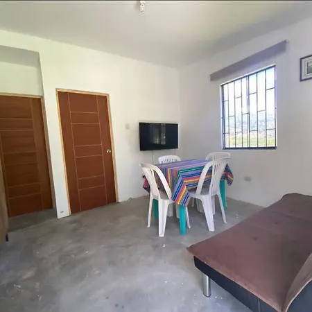 Casa Con Impresionante Vista A Las Montanas Y Cascada En Canta-3