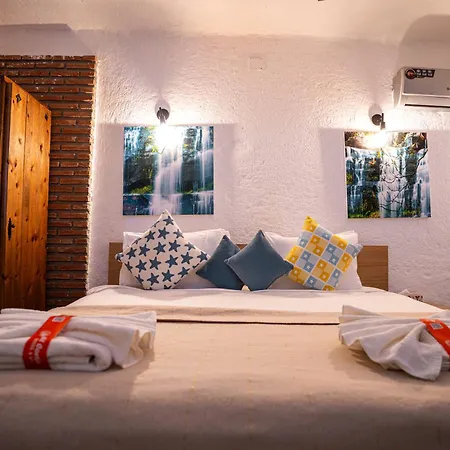 Resort Hotel El Cortijo & Spa-3