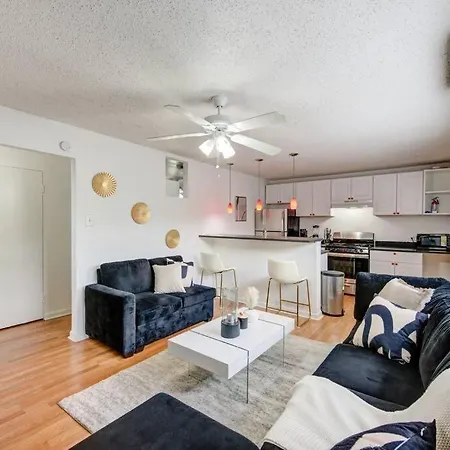 1 Bedroom Getaway In Houston-3