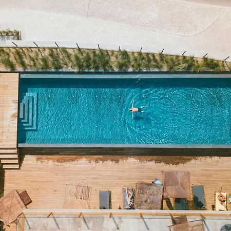 Noah Surf House Portugal-3